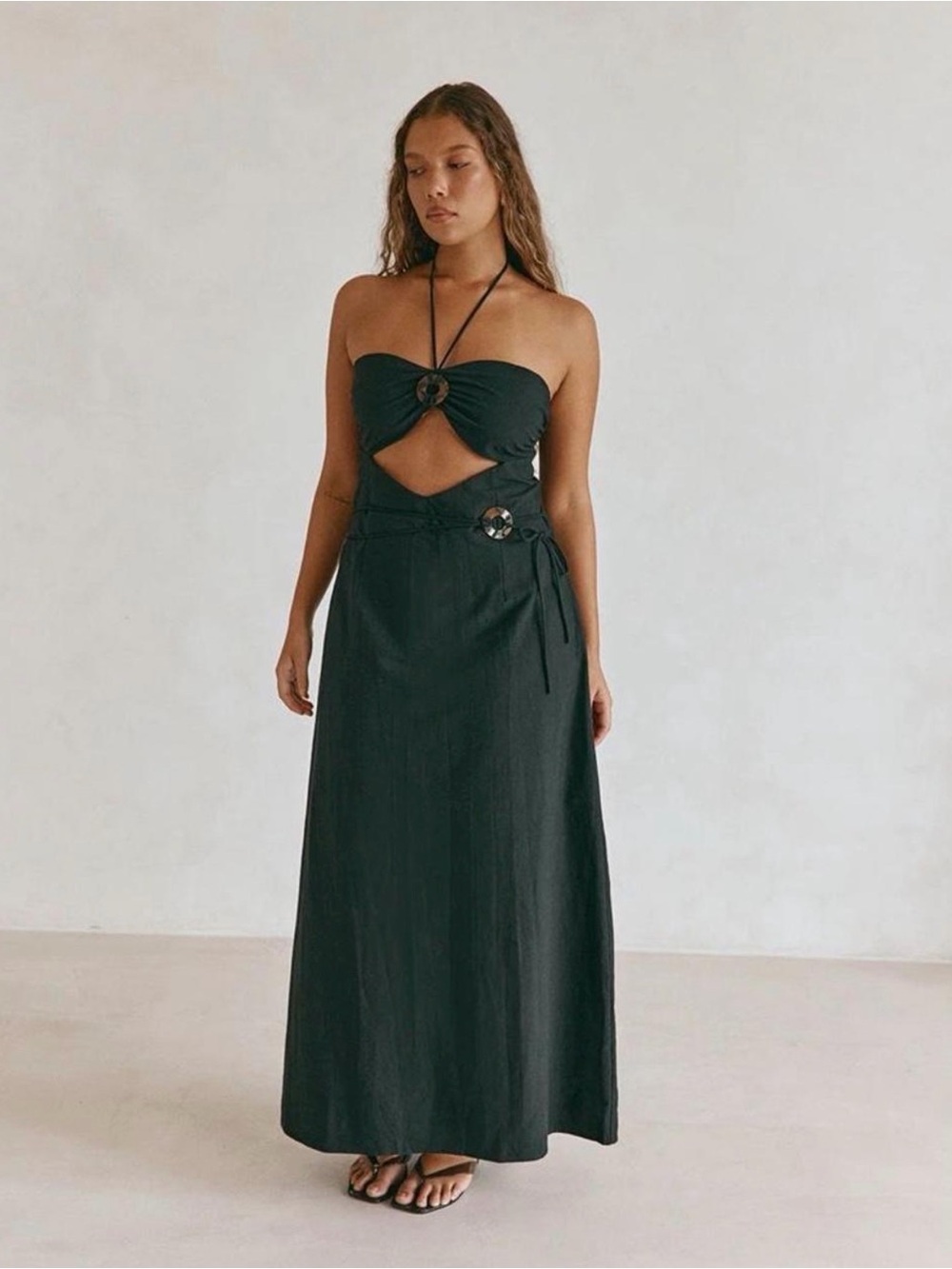 Strapless Black Midi Dress with Decorative Accent - Picture 4 of 7